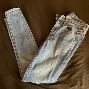 American Eagle Outfitters Light Blue Skinny Jeans